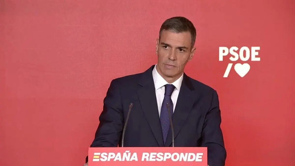 Pedro sánchez durante su comparecencia tras la dimisión de Santos Cerdán.