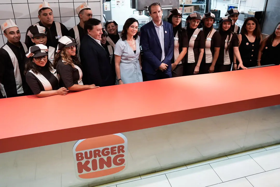 Presidenta de la Comunidad de Madrid y D.Gregorio Jiménez Presidente de Burguer King España