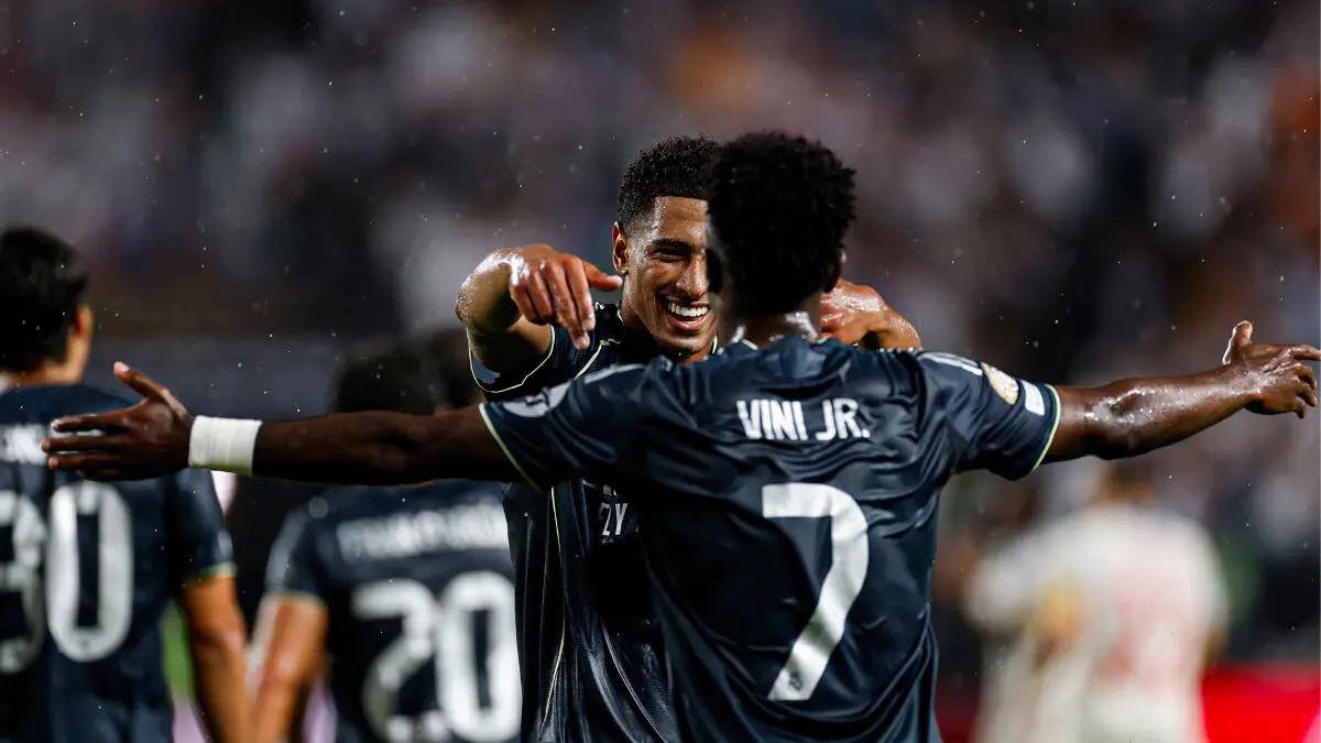 Vinicius y Bellingham celebran un gol frente al Salzburgo. Imagen: Real Madrid