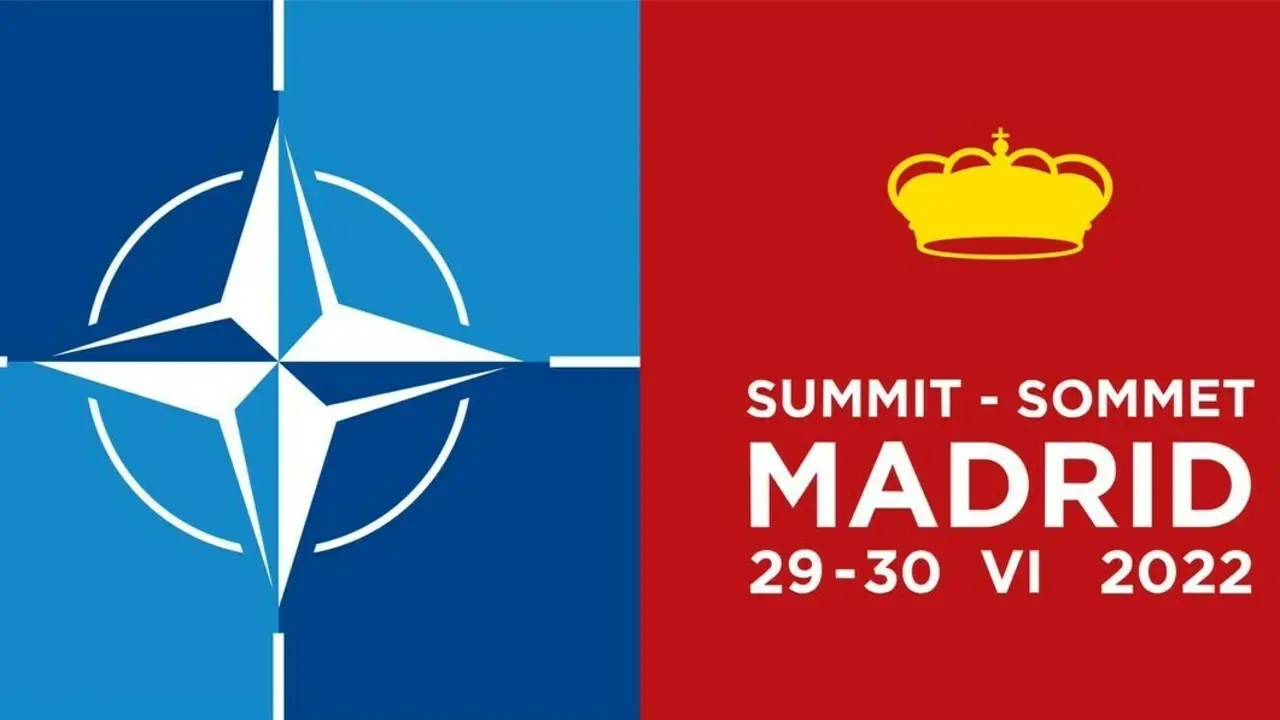 Cartel promocional de la cumbre de la OTAN en Madrid
