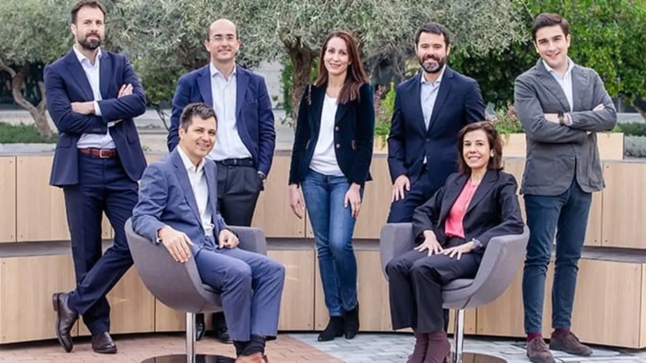 El equipo de Innovación de Iberdrola responsable de PERSEO, liderado por Diego Díaz Pilas (fila superior, segundo por la derecha