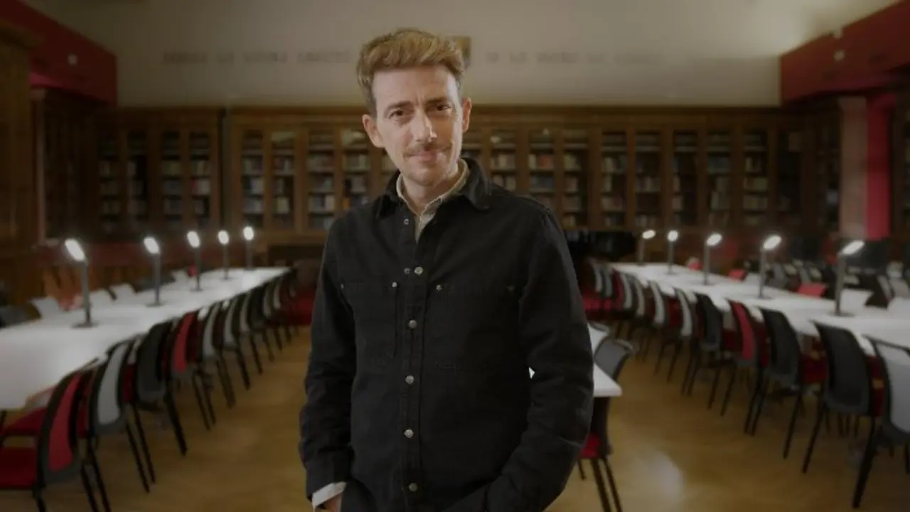 En la imagen, el actor Víctor Clavijo, conductor del curso.