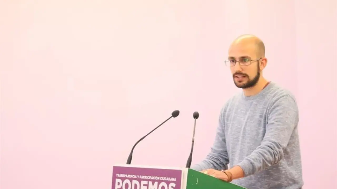 22/05/2017 El secretario de Comunicación de Podemos Andalucía, Pablo Pérez Ganfornina.

El responsable de la Secretaría Política y de Comunicación de Podemos Andalucía, Pablo Pérez Ganfornina, ha confirmado que la confluencia Adelante Andalucía continuará trabajando para armar una propuesta de confluencia de cara a las próximas elecciones municipales. "Adelante Andalucía ha tenido su primer hito en las elecciones autonómicas, ahora vamos a un nuevo hito en las elecciones municipales, sí o sí", ha dicho.

ESPAÑA EUROPA ANDALUCÍA POLÍTICA
EUROPA PRESS/PODEMOS