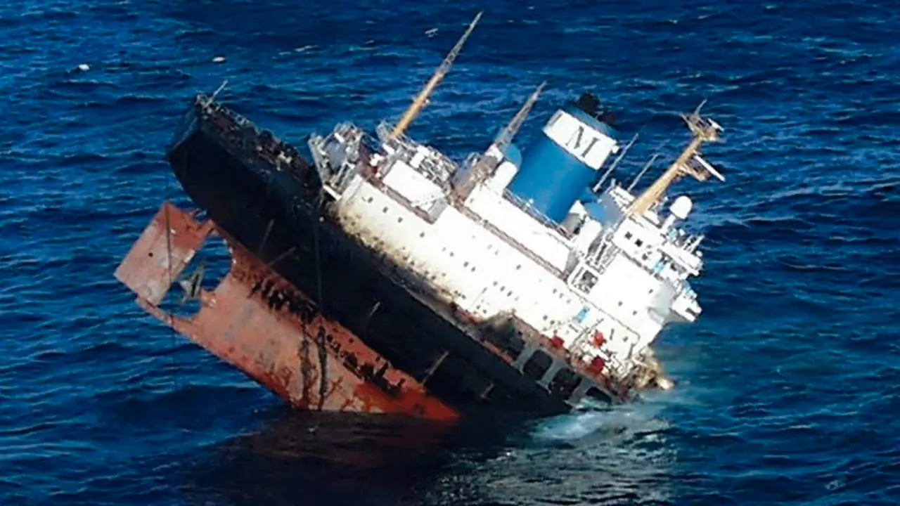 The Bahamas-registered 'Prestige' oil tanker sinks into the Atlantic Ocean in this video grab after it broke in two some 152 miles  (244 kilometers) off Spain's coast in the Atlantic Ocean Tuesday Nov. 19, 2002.  The stricken tanker sank was originally carrying some 77,000 metric tons, 20.5 million gallons, of fuel oil when it  sank threatening an environmental disaster off the northwest coast of Spain and Portugal.   *** Local Caption *** DESASTRE ECOLOGICO HUNDIMIENTO DEL BARCO PETROLERO PRESTIGE EN LA COSTA DE GALICIA 2002
