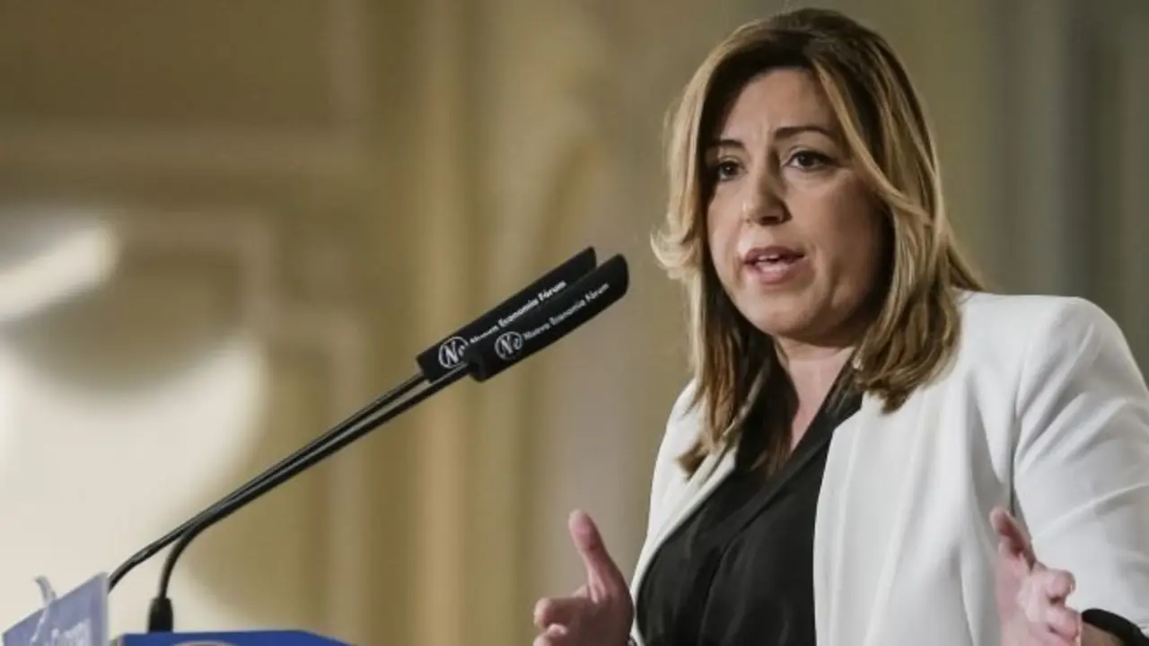 GRA039. MADRID, 18/05/2016.- La presidenta de la Junta de Andalucía, Susana Díaz, durante su intervención hoy en un desayuno informativo en Madrid organizado por Nueva Economía Fórum, en la que ha advertido sobre el riesgo de que tras el 26J haya que volver a repetir las elecciones y ha confiado en que haya generosidad para que, a través del diálogo y el acuerdo, se evite que España vuelva a tener otros seis meses de inestabilidad. EFE/Emilio Naranjo