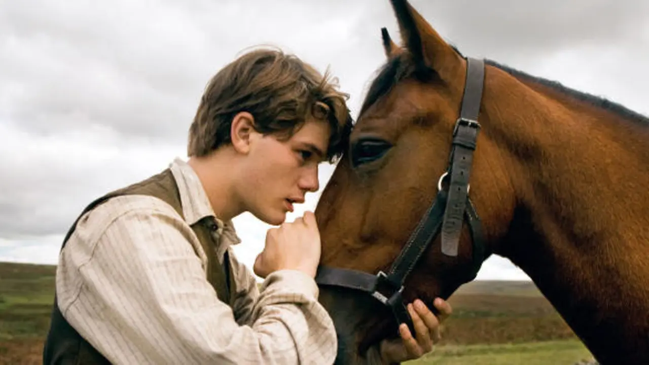 "WAR HORSE"

DM-AC-00034

Albert (Jeremy Irvine) and his horse Joey are featured in this scene from DreamWorks Pictures' "War Horse", director Steven Spielberg's epic adventure for audiences of all ages, and an unforgettable odyssey through courage, friendship, discovery and wonder.

Ph: Andrew Cooper, SMPSP

©DreamWorks II Distribution Co., LLC.  All Rights Reserved.