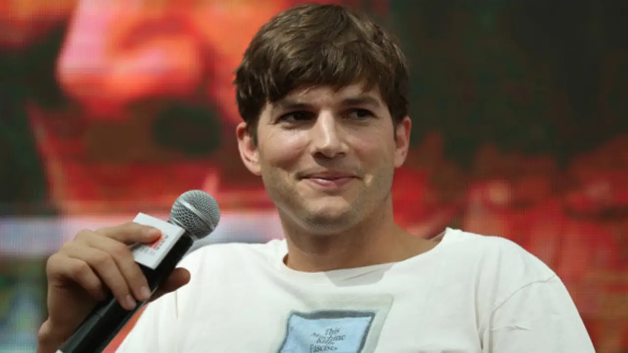 Actor Ashton Kutcher during promotion film " Jobs "  in Beijing, China, 25 August 2013.