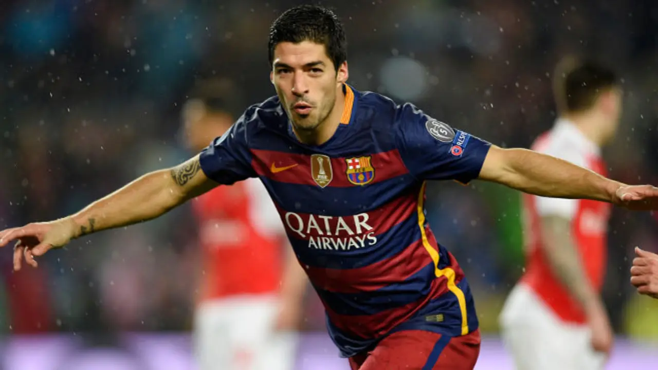 Barcelona's Uruguayan forward Luis Suarez celebrates a goal during the UEFA Champions League Round of 16 second leg football match FC Barcelona vs Arsenal FC at the Camp Nou stadium in Barcelona on March 16, 2016.  / AFP / LLUIS GENE        (Photo credit should read LLUIS GENE/AFP/Getty Images)