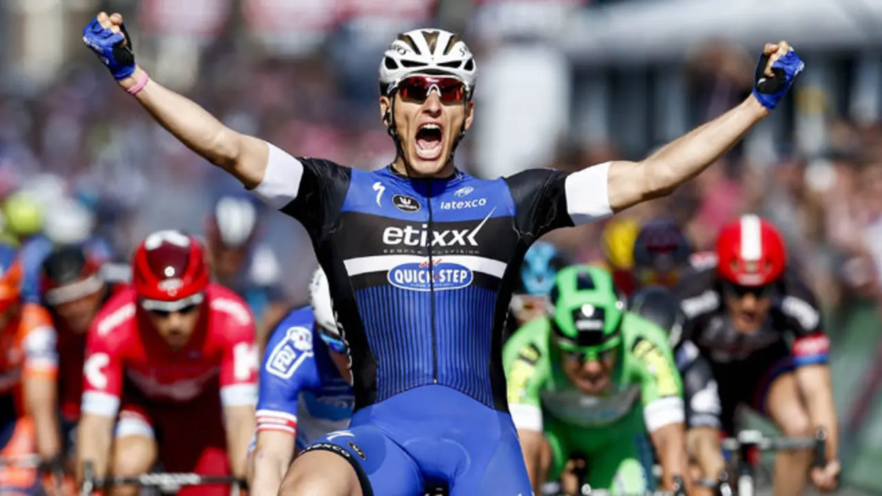45503351. Nijmegen (Netherlands), 07/05/2016.- Marcel Kittel crosses the finish of the second stage of the Giro d'Italia 2016 in Nijmegen,Netherlands, 07 May 2016. (Ciclismo, Pases Bajos; Holanda) EFE/EPA/BAS CZERWINSKI