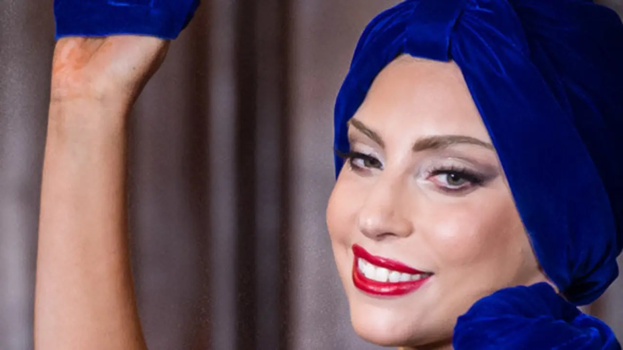 Singer Lady Gaga during " 'Cheek to Cheek' " album premier in Brussels on Monday Sept. 22 , 2014.
Turbante