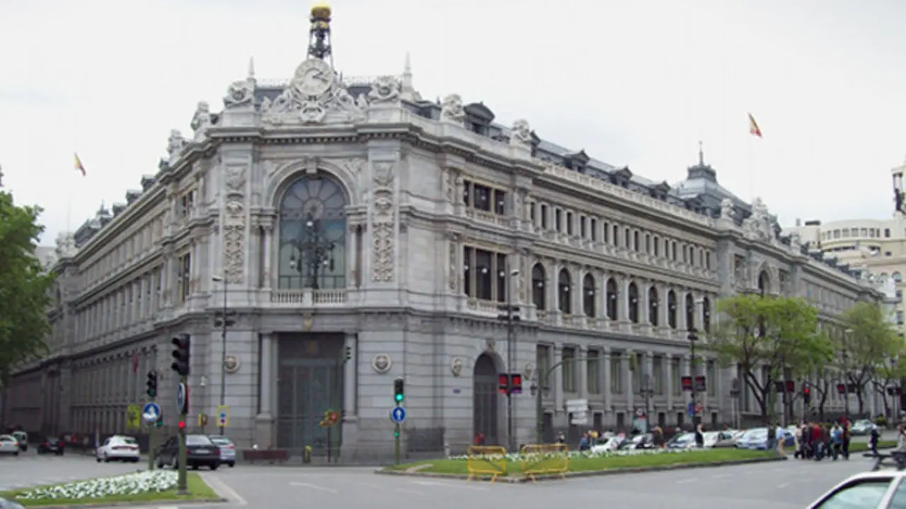 View of the Bank of Spain headquarters (Madrid) from Plaza de Cibeles (square).