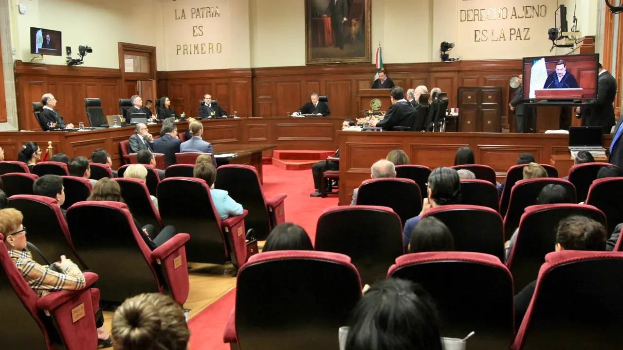 90627074. México, 27 Junio. 2019. Notimex (Javier Lira). -  El Ministro Presidente de la Suprema Corte de Justicia de la Nación, Arturo Zaldívar Lelo de Larrea, tomó protesta a seis Jueces de Distrito, durante la Sesión Solemne de los Plenos de la SCJN y del Consejo de la Judicatura de la Federación. Distrito. México, 27 de junio 2019. NOTIMEX/FOTO/JAVIER LIRA OTERO/JLO/POL/

 *** Local Caption ***