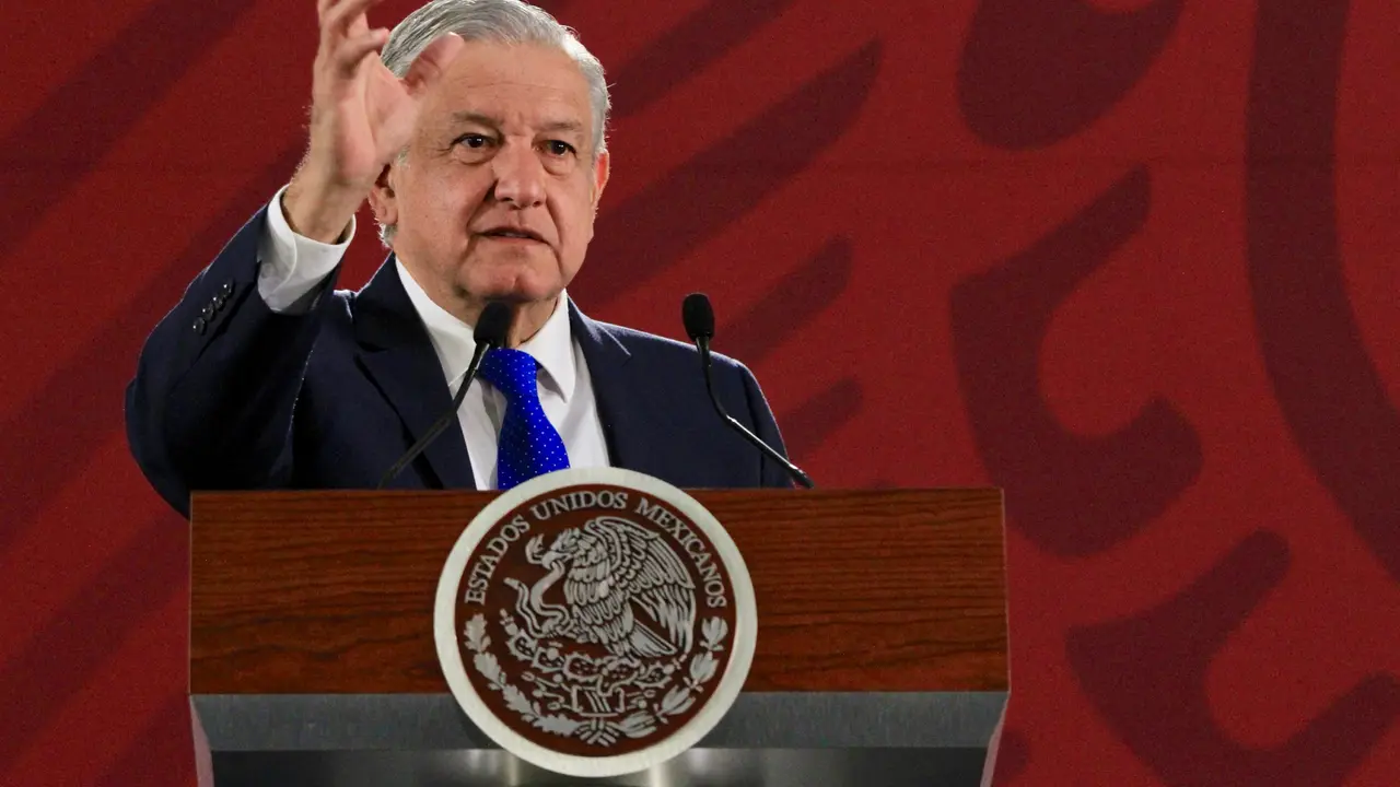 90716022. México, 16 Jul 2019 (Notimex-Javier Lira).- El mandatario Andrés Manuel López Obrador, destacó que se va a rescatar a Pemex con sus trabajadores, pues son fundamentales y entusiastas de sacar adelante a la empresa, y se va a mejorar su situación laboral, sueldos y prestaciones.  México, 16 de julio del 2019. NOTIMEX/FOTO/JAVIER LIRA/JLO/POL/4TAT/
