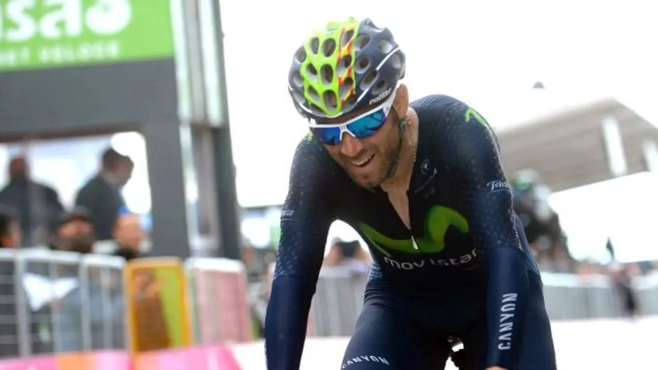 . Alpe Di Siusi (Italy), 22/05/2016.- Spanish rider Alejandro Valverde of the Movistar Team reacts after crossing the finish line of the 15th stage of the Giro d'Italia cycling race, a mountain time trial over 10.8km from Castelrotto to Alpe di Siusi, Italy, 22 May 2016. (Ciclismo, Italia) EFE/EPA/LUCA ZENNARO