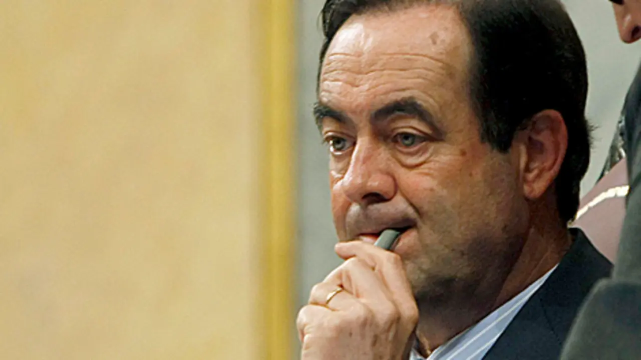 MD175 MADRID 13/04/2010.- El presidente del Congreso de los Diputados, José Bono, durante el pleno del Congreso que se celebra, esta tarde, en Madrid. EFE/ J.J.Guillen