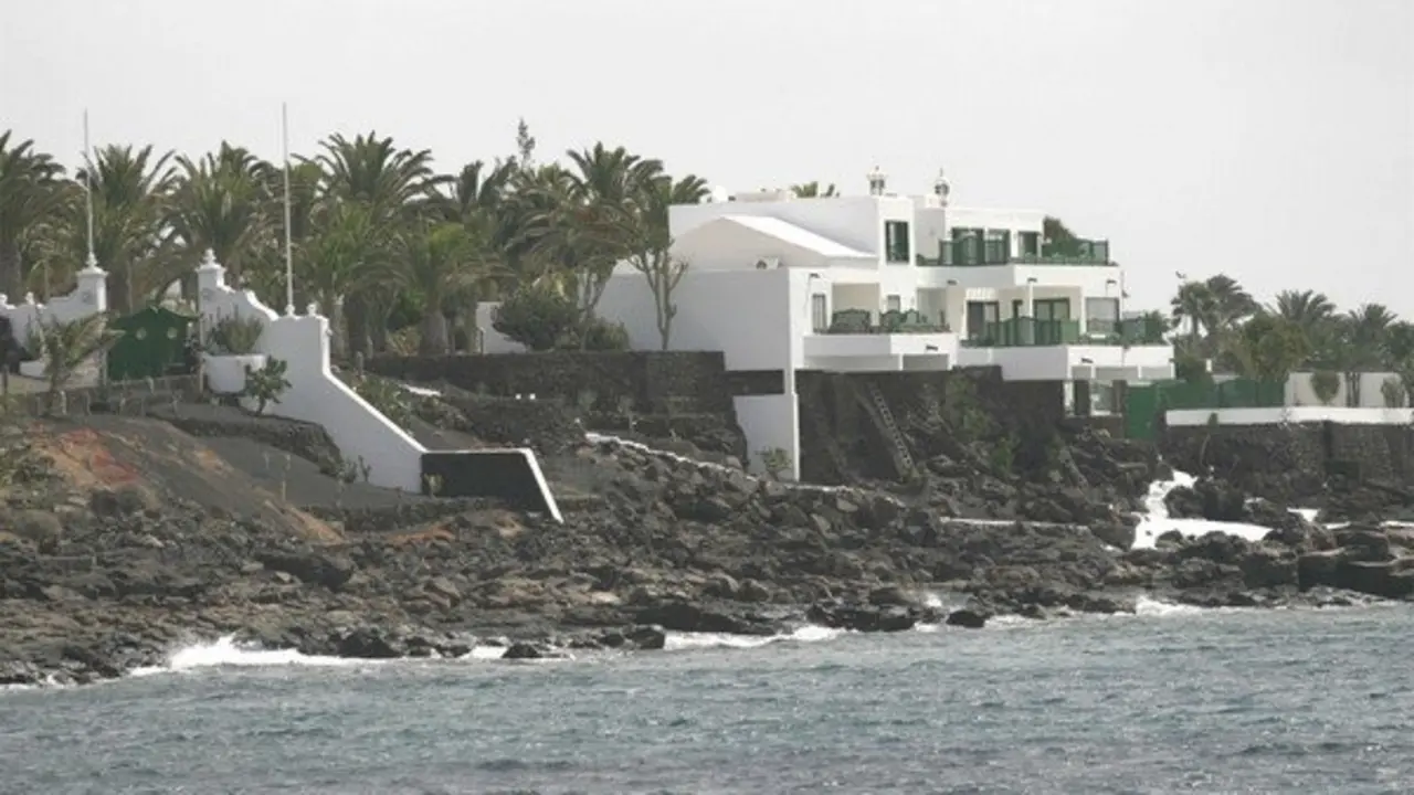 LA MARETA -- RESIDENCIAL REAL EN LANZAROTE -
20.07.05.
J.L.CARRASCO.