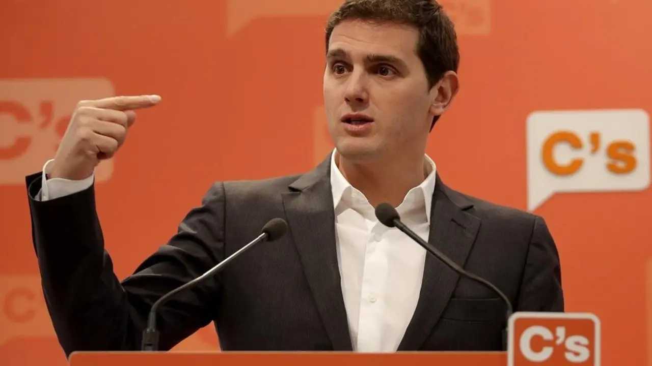 MADRID  09 01 2017  POLITICA  Albert Rivera  Ciudadanos  durante la rueda de prensa que ha ofrecido hoy en la sede del partido  FOTO  JOSE LUIS ROCA