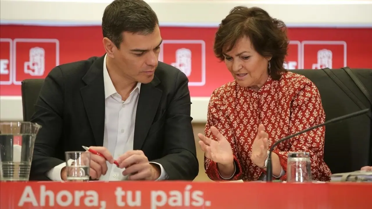 MADRID 12 01 2018  POLITICA  Reunion de la ejecutiva Federal del PSOE en la sede del partido   En la imagen Pedro Sanchez y Carmen Calvo  FOTO  JOSE LUIS ROCA