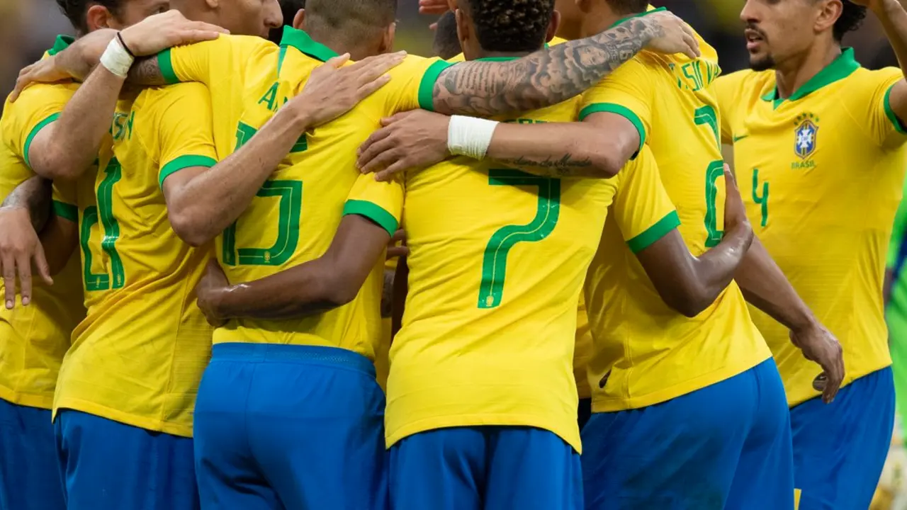 Brasil celebrando un gol