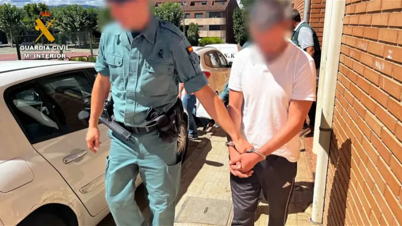 Imagen del francotirador  detenido. Fuente: Guardia Civil