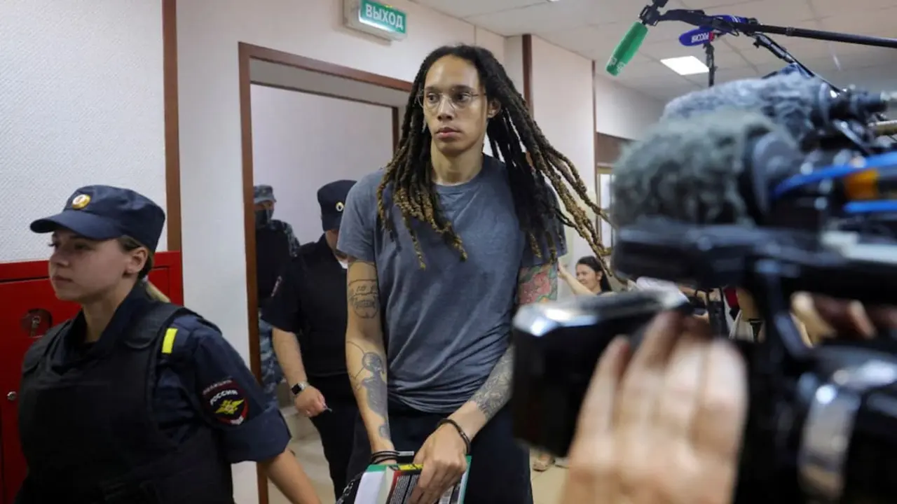 La jugadora de baloncesto Brittney Griner, antes del juicio en Rusia. Fuente: Reuters