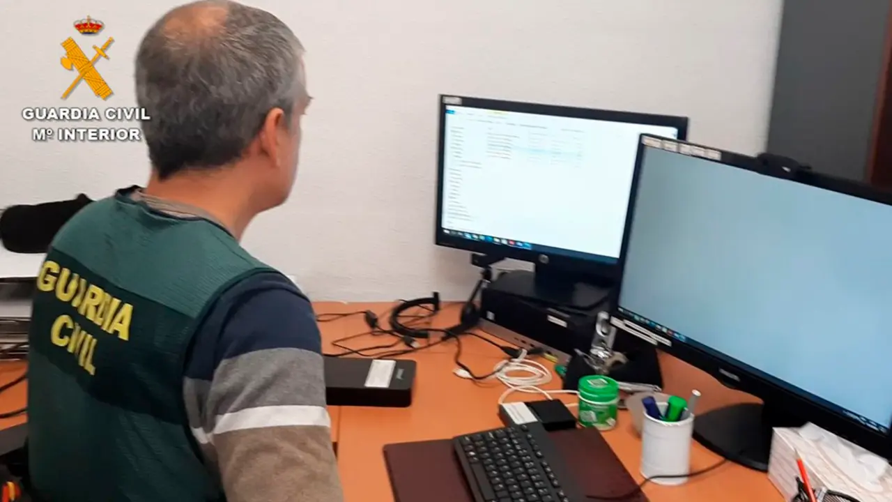 Cuatro detenidos en Almería por extorsionar con vídeos sexuales que manipulaban con menores