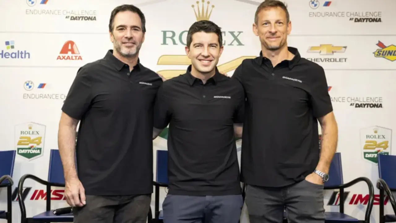 Jimmie Johnson, Mike Rockenfeller y Jenson Button en la presentación del proyecto en Daytona | Fuente: Hendrick Motorsport