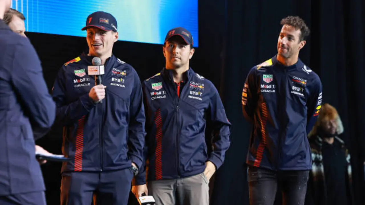 Max Verstappen, Sergio Pérez y Daniel Ricciardo en la presentación del RB19 | Fuente: Getty Images
