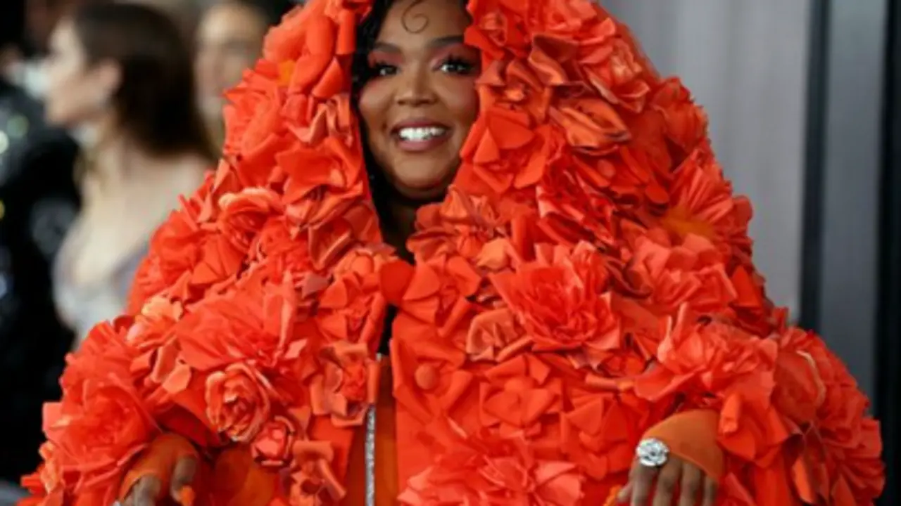 Los looks que más han destacado de la alfombra roja de los Grammy 2023