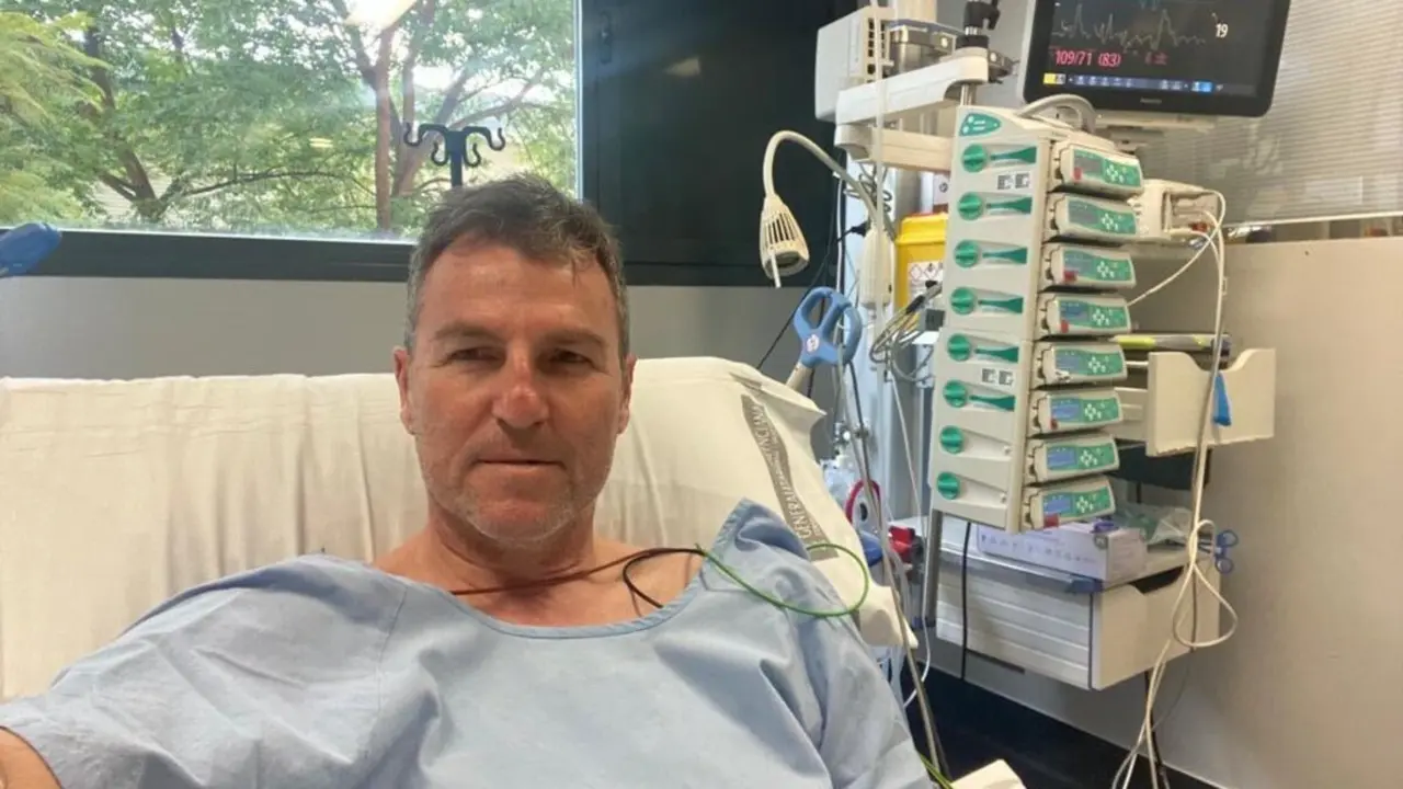 Robert Fernández, ingresado en el hospital tras sufrir un infarto | Fuente: À Punt Esports
