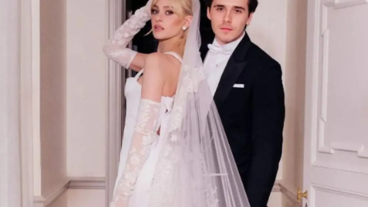 Nicola Pelz y Brooklyn Beckham el día de su boda en Palm Beach / Instagram @voguemagazine