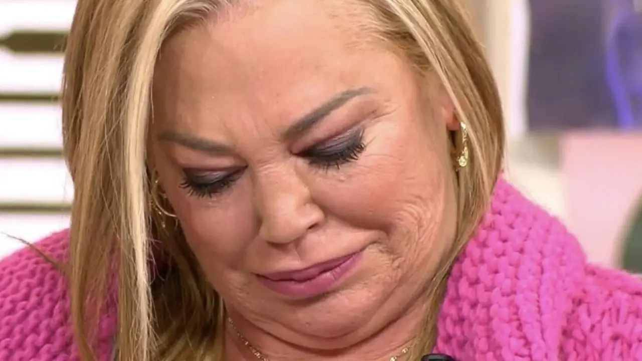 Belén Esteban en un momento de Sálvame en el que no pudo contener las lágrimas / Telecinco