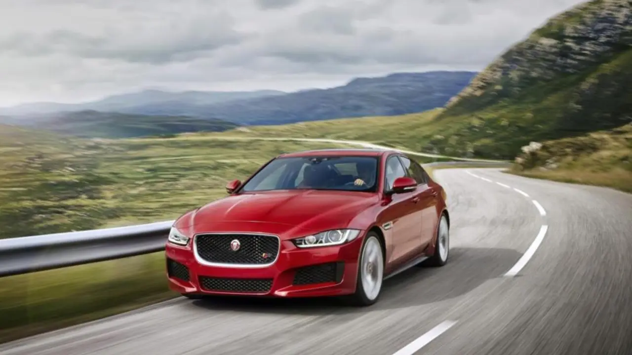 Jaguar XE 2.0 D 180 | Fuente: Jaguar
