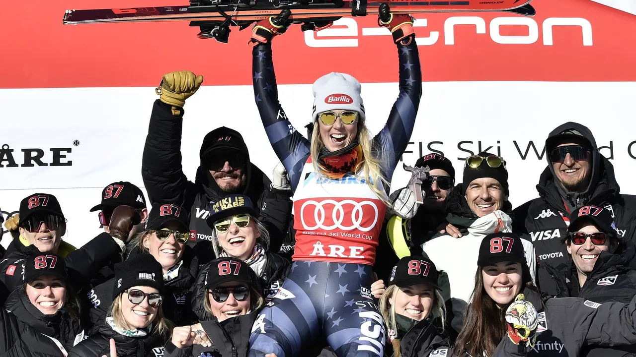 Mikaela Shiffrin celebra sus 87 victorias en la Copa del Mundo | Fuente: Federación Internacional de Esquí