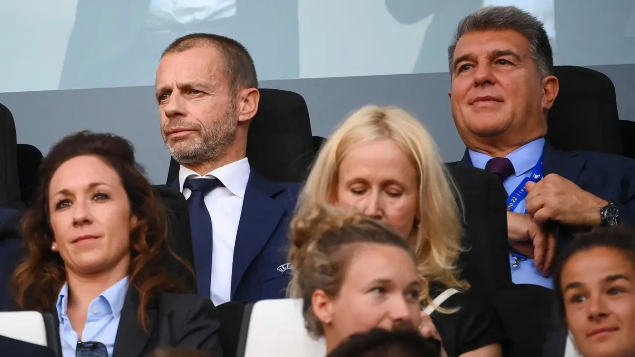 Aleksander Čeferin, presidente de la UEFA, y Joan Laporta | Fuente: Getty Images