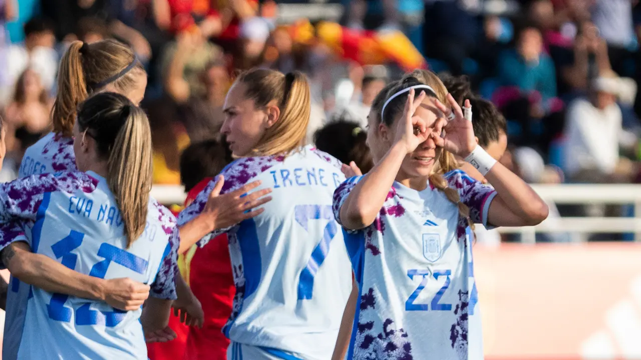 España gana 3-0 a China | Fuente: @SEFutbolFem