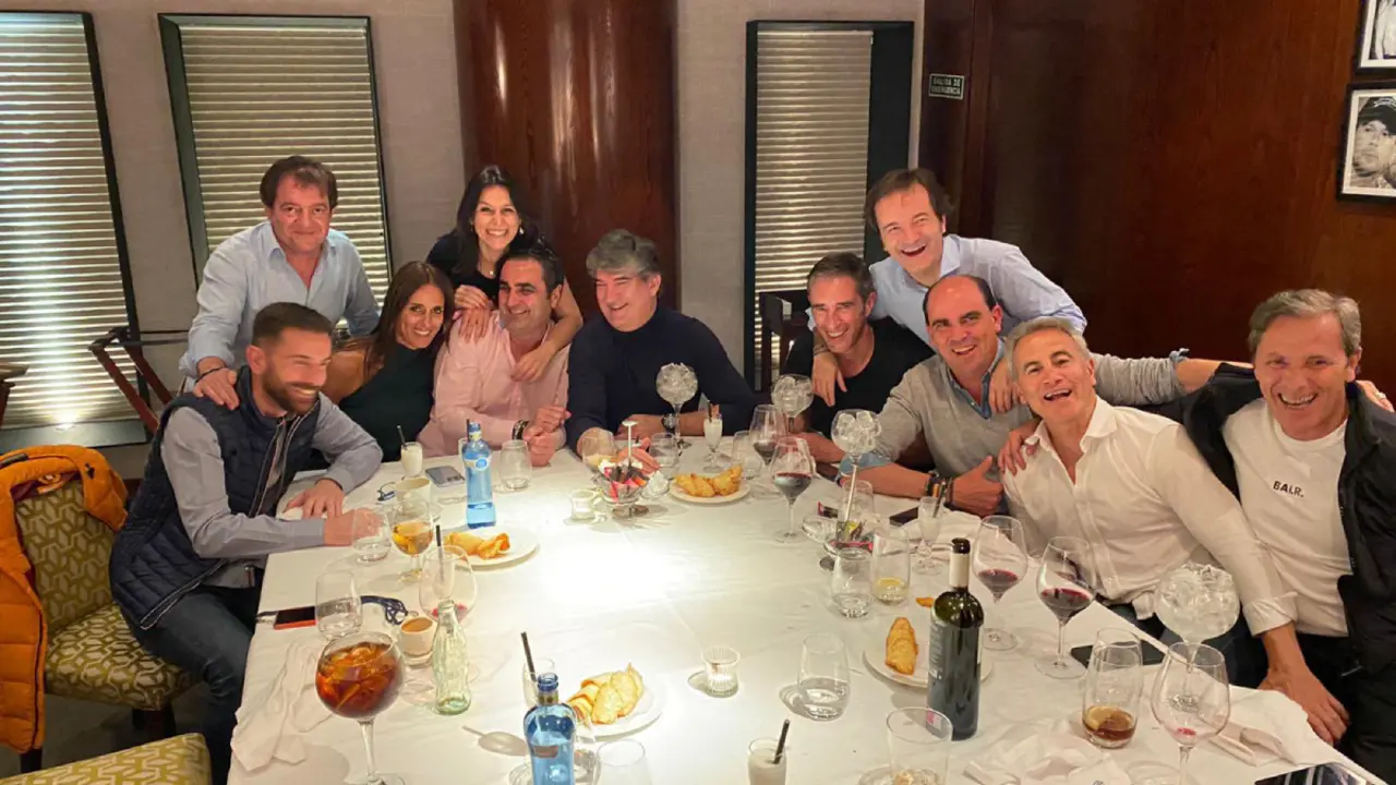 Guillermo Valadés junto a sus compañeros / Twitter Guillermo Valadés