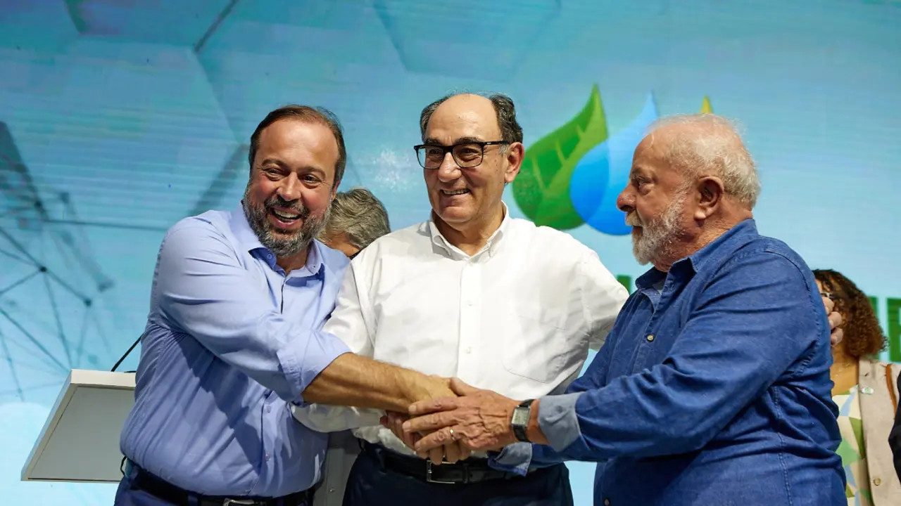 Ignacio Galán_pte Iberdrola_junto a Lula da Silva y al ministro brasileño de Minas y Energía