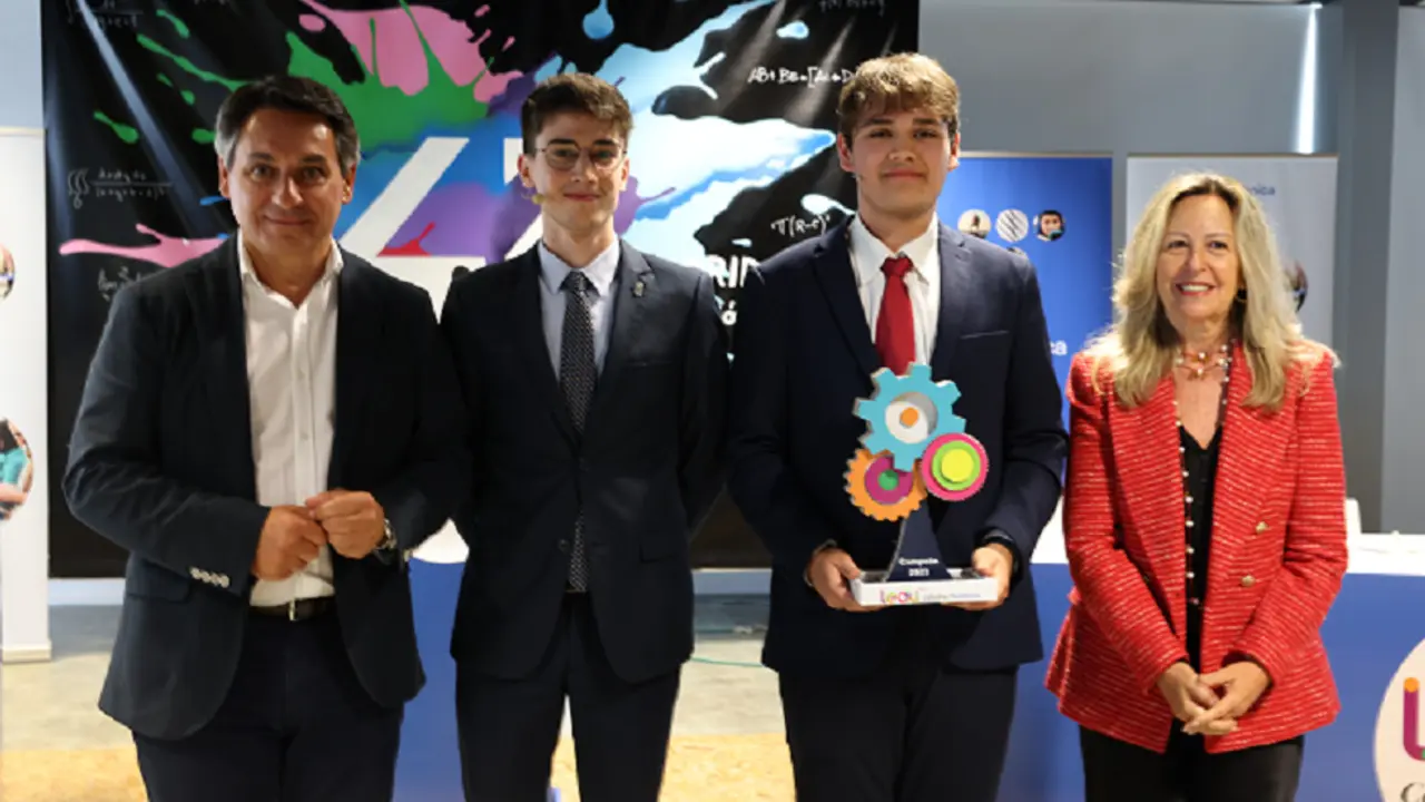 Pie de foto Antonio Bengoa, RRII Telefónica España, Martín Blanco Prego , Pablo García Salgado y Trinidad Jiménez, RRII Telefónica Global