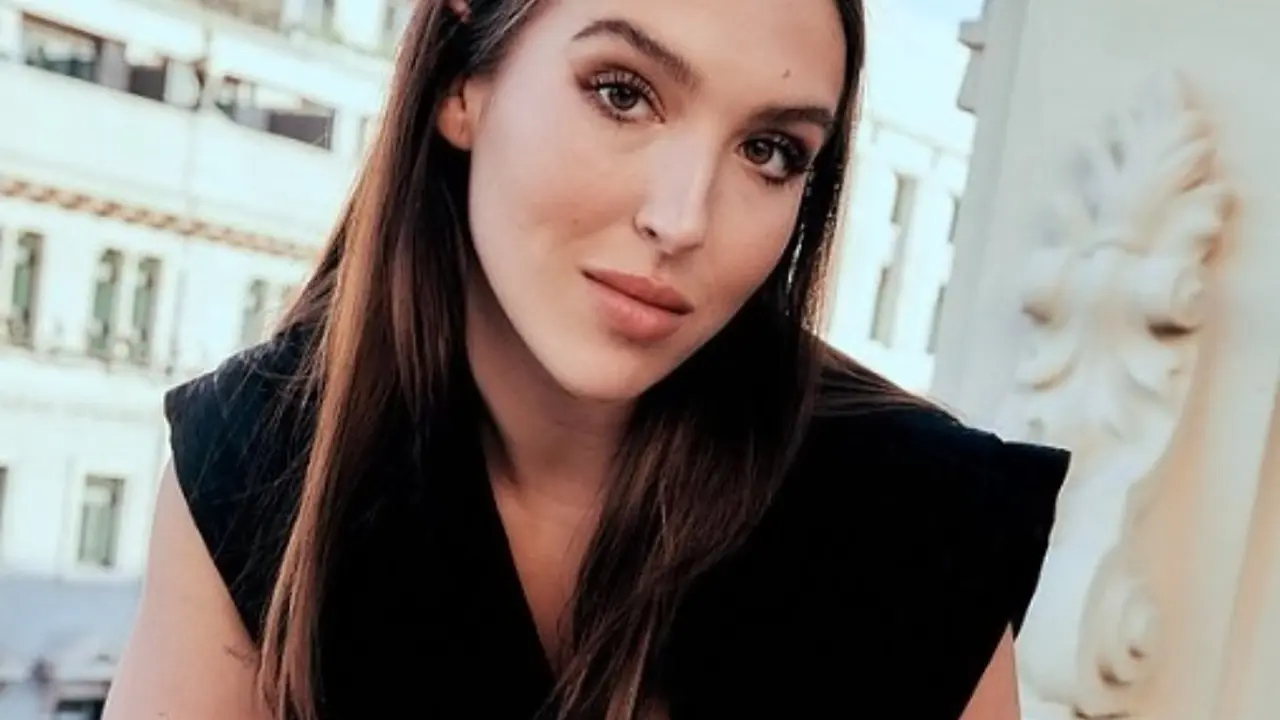 Alba Díaz, hija de Vicky Martín Berrocal y El Cordobés, ha anunciado la ruptura con su novio futbolista tras cinco meses de romance / Instagram @albadiazmartin