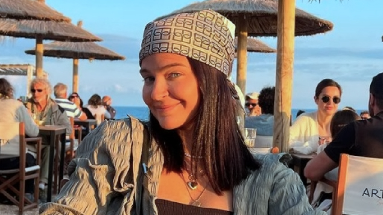 Laura Escanes se ha visto obligada a paralizar su agenda profesional tras sufrir un fuerte ataque de ansiedad / Instagram @lauraescanes