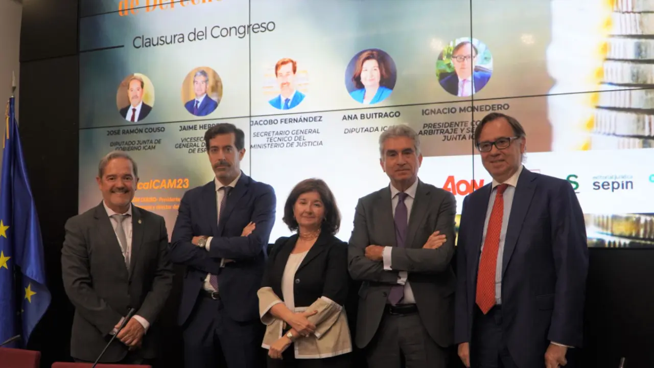 José Ramón Couso, Jacobo Fernández, Ana Buitrago, Jaime Herrero e Ignacio Monedero