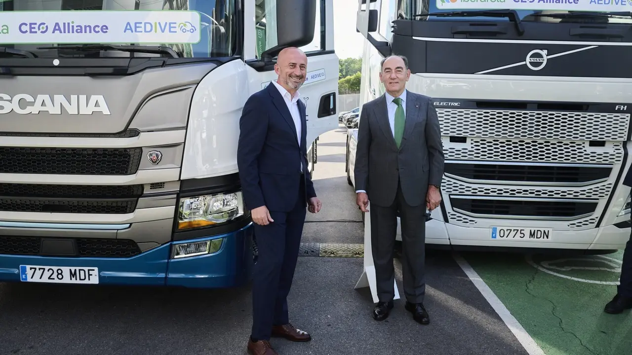 Iberdrola y AEDIVE crean la alianza para la electrificación del transporte pesado por carretera en España.