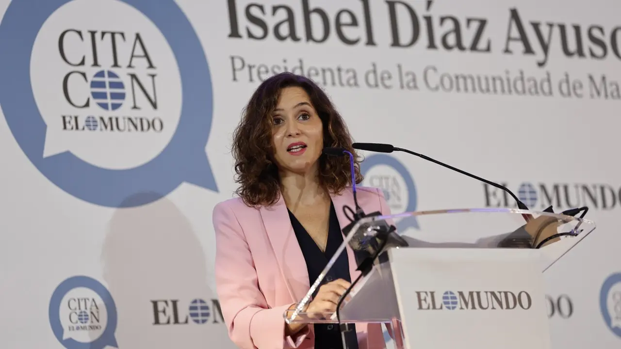 Bernardo Díaz. 18/09/2023. Madrid. Política. Partido Popular (PP). Cita con El Mundo. El director de El Mundo, Joaquín Manso, y la presidenta de la Comunidad de Madrid, Isabel Díaz Ayuso. Desayuno informativo celebrado en el hotel Palace. Foto: Bernardo Díaz.