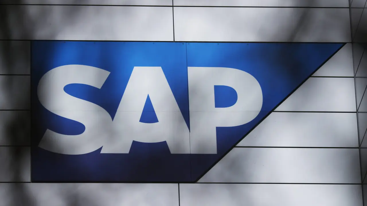 Walldorf (Germany), 26/01/2023.- A view of a logo at the building of software company SAP Deutschland before a press conference in Walldorf, Germany, 26 January 2023. Software producer SAP SE released their preliminary business figures for the fourth quarter Q4 and the full year 2022. (Alemania) EFE/EPA/RONALD WITTEK