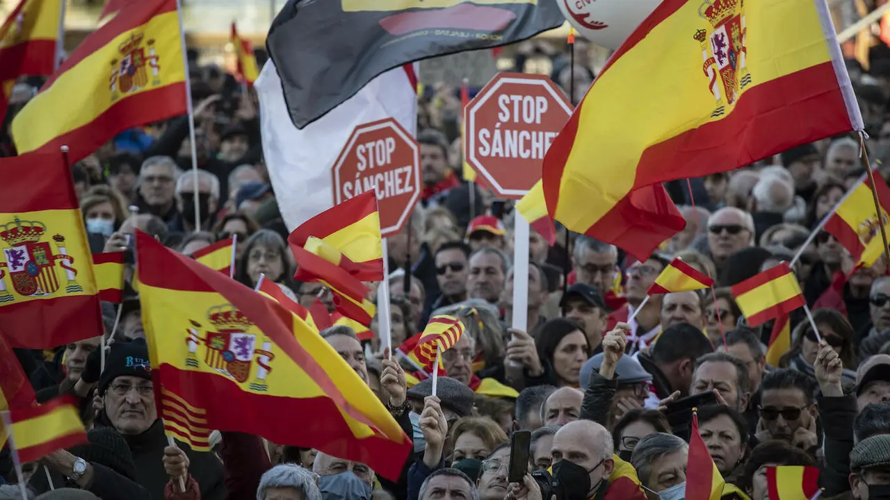 Manifestación con la ley de amnnistía | Fuente: Fundación Foro Libertad y Alternativa