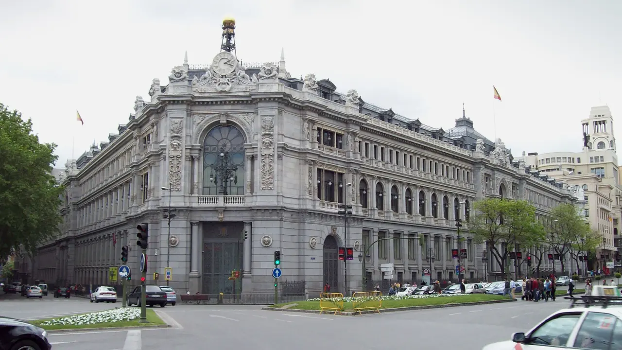 View of the Bank of Spain headquarters (Madrid) from Plaza de Cibeles (square).