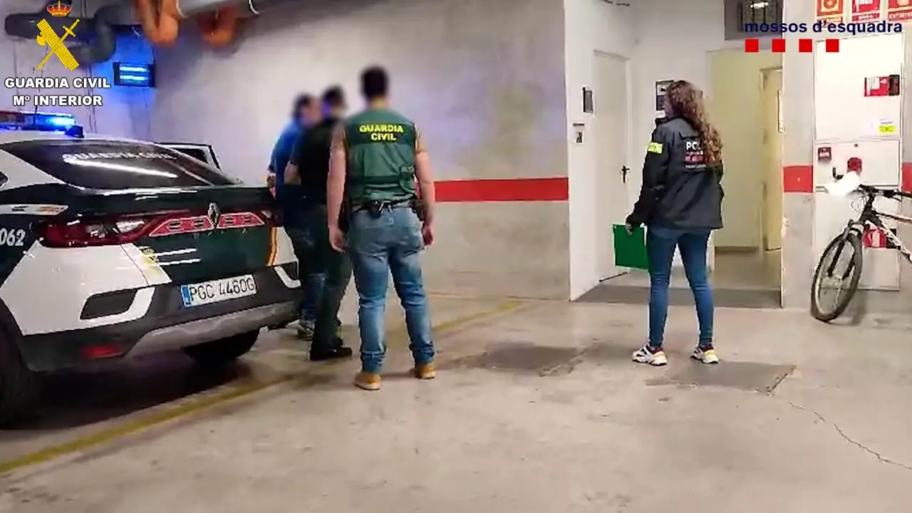 Desmantelada una organización en Cataluña que ha estafado a más de 700 víctimas pidiendo créditos a su nombre