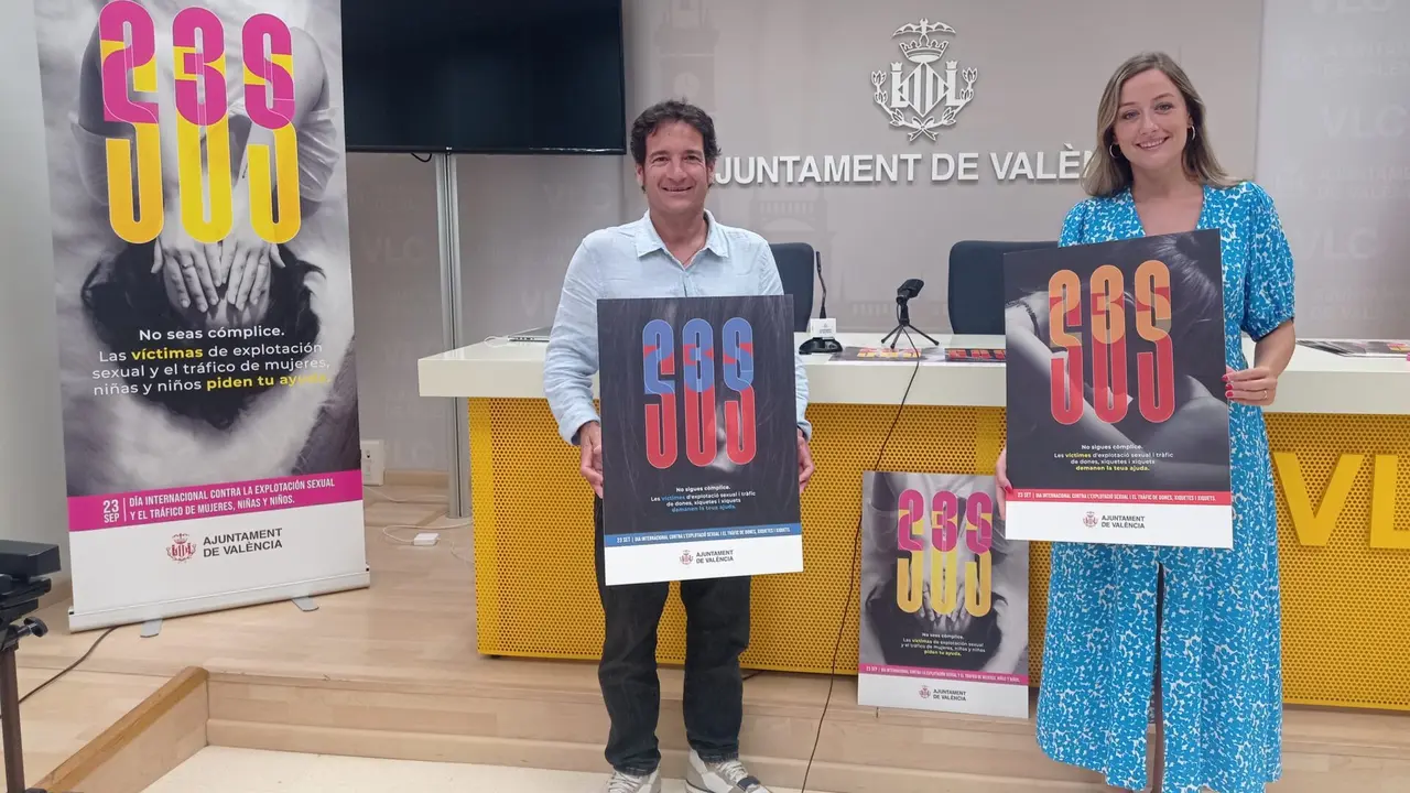 Rocío Gil y Ricardo Terradas en la presentación de la campaña. Ayuntamiento de Valencia