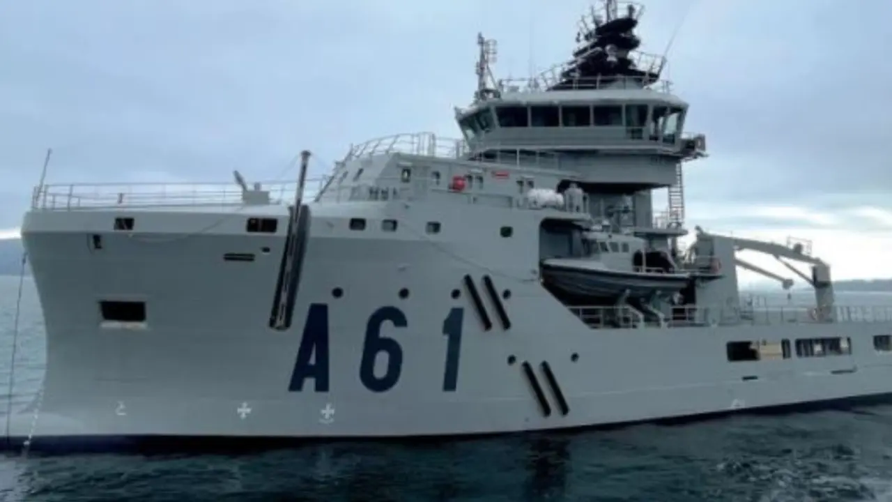 Una de las inversiones, de 24.000.000 euros, se destinará a la adquisición de un buque multipropósito para relevar los buques obsoletos de la Armada. (Foto: MDE).